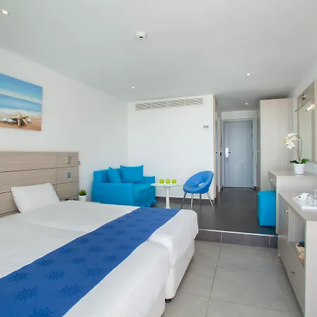 Hotel Limanaki & 4*