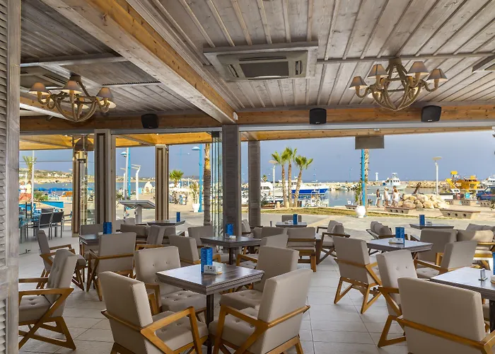 Limanaki & Hotell 4*