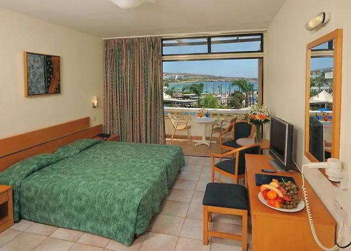 Limanaki & Hotel